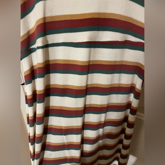 Volcom midi dress still with the tag on! - Picture 2 of 3